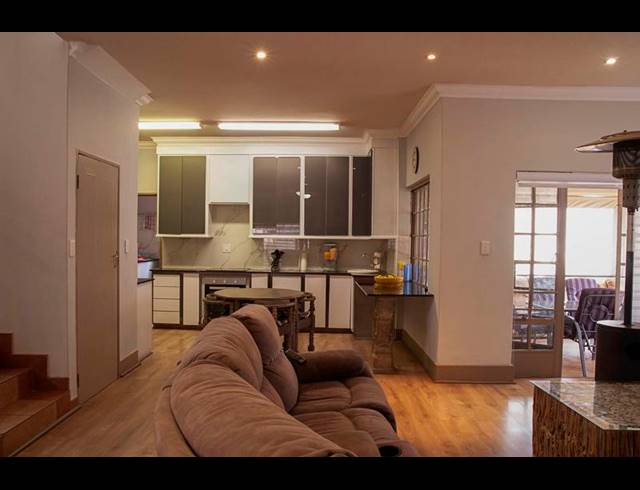 3 BEDROOM PROPERTY TO RENT IN FAERIE GLEN